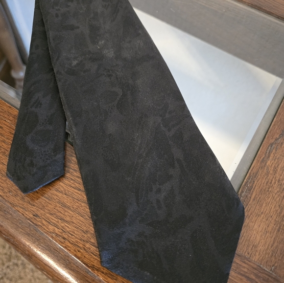 NEW clip on tie by Domani - Picture 2 of 4